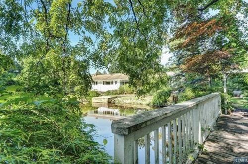 140 Lakeside Ave, Kinnelon, NJ 07405-1517