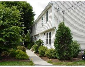 264 Admiral St, Providence, RI 02908-2520