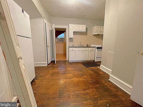 1839 68 St, Philadelphia PA 19142-1322 exterior