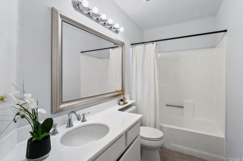 2232 Catalpa Dr, Tustin CA 92782-8357 exterior