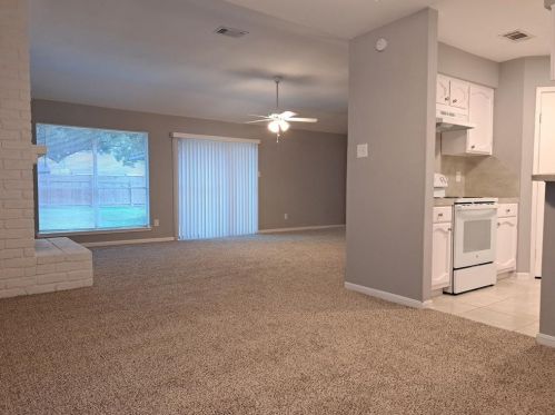 7902 Birchbark Dr, Humble TX 77338-1836 exterior