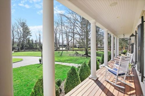 163 Branchville Rd, Ridgefield CT 06877-5116 exterior