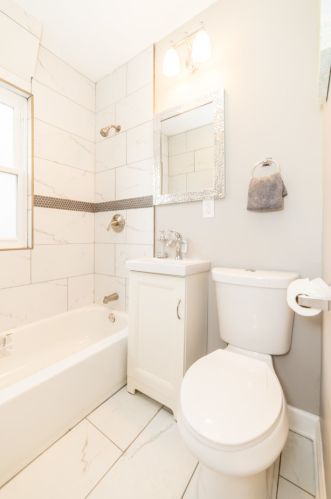 70 101st St, Chicago IL  60628-2006 exterior