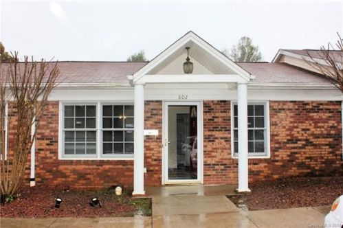 802 Floyd Ln, Gastonia, NC 28052-3794