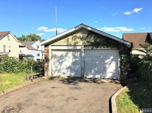 52 Montclair Ave, Paterson NJ  07503-2438 exterior