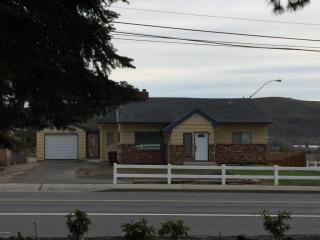 4001 Englewood Ave, Yakima WA  98908-2620 exterior