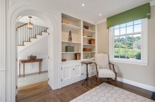 42 Drum Hl Rd, Wilton CT 06897-2412 exterior