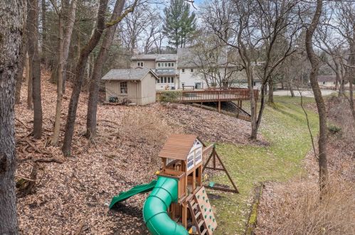 200 Guyasuta Rd, Pittsburgh PA  15215-1519 exterior