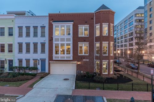 1100 3rd St, Washington, DC 20024-4419