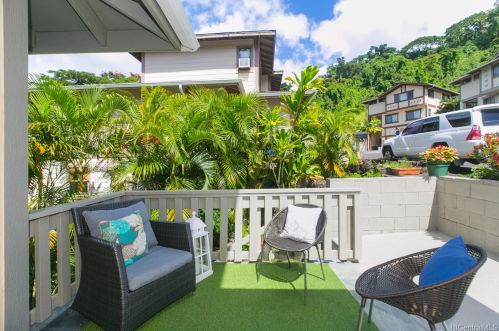 2308 Kapahu St, Honolulu, HI 96813-1438