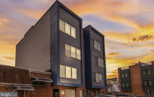 2006 Brown St, Philadelphia PA 19130-2615 exterior