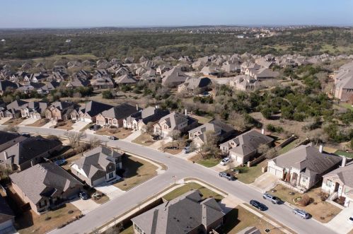 829 Catalina Ln, Austin TX 78737-4715 exterior