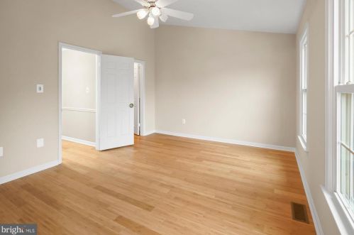 4559 Sawgrass Ct, Alexandria VA  22312-3152 exterior