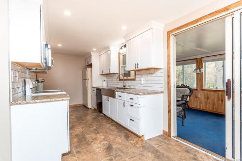 23 Orleans Ave, Killingly CT 06239-2227 exterior