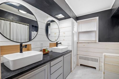 194 Mechanic St, Killingly CT 06239-1919 exterior