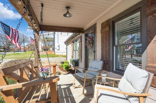 1442 Hosea L Williams Dr, Atlanta GA  30317-1732 exterior