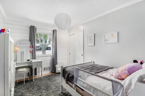 5148 Bronson Blvd, Kalamazoo MI 49024-5744 exterior