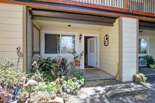 302 Reading St, Folsom CA 95630-3028 exterior