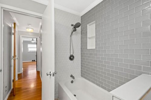 841 Macarthur Dr, Pittsburgh PA 15228-1703 exterior