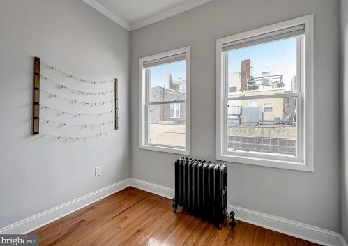 1930 Juniper St, Philadelphia PA 19148-2218 exterior