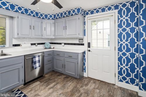 110 Central Ave, Trenton NJ 08610-3821 exterior