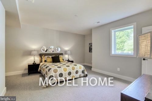 1713 Macon St, Mc Lean VA  22101-5130 exterior