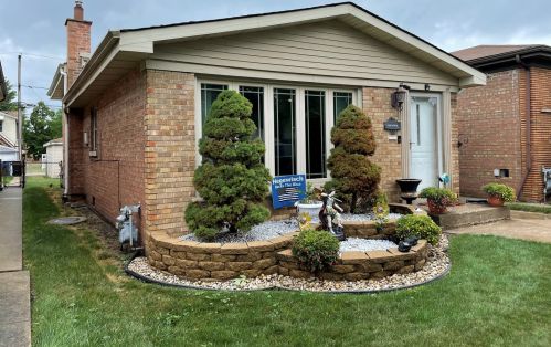 13136 Avenue, Chicago, IL 60633-1308