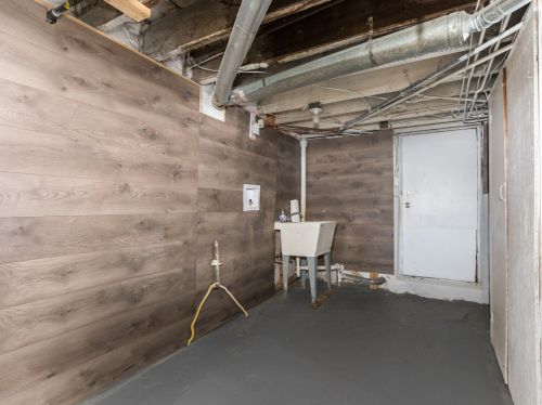 10641 Champlain Ave, Chicago IL 60628-3037 exterior