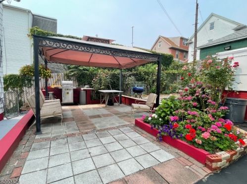 990 26th St, Paterson NJ 07513-1314 exterior