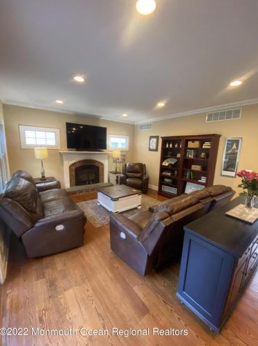 43 Park Ave, Locust NJ  07760-1523 exterior