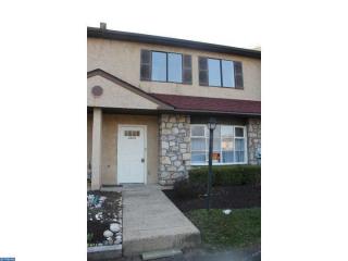 2029 Jason Dr, Huntingdon Valley PA  19006-1736 exterior