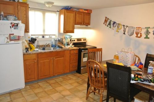 59 Minerva St, Derby CT 06418-1896 exterior