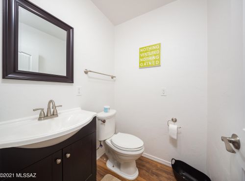 2201 Los Altos Ave, Tucson AZ  85705-5727 exterior