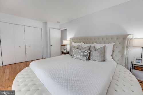 6386 Patience Ct, Alexandria VA 22315-3426 exterior