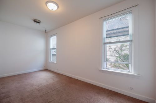 4210 Ridgeway Ave, Chicago IL 60659-1128 exterior