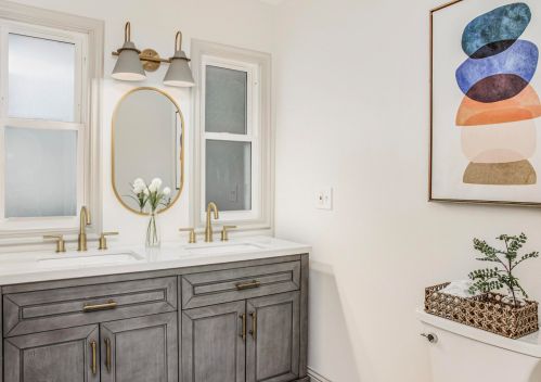 4100 Ardmore Ave, Milwaukee WI  53211-1801 exterior