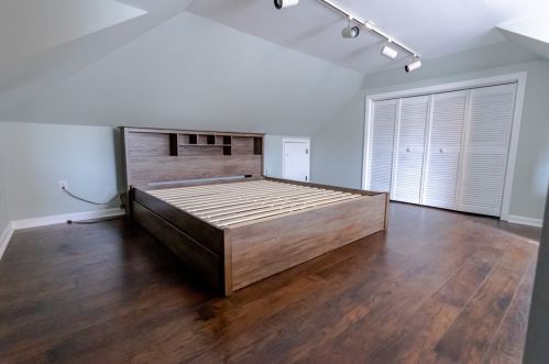 1338 Straka St, Pittsburgh PA 15204-2423 exterior