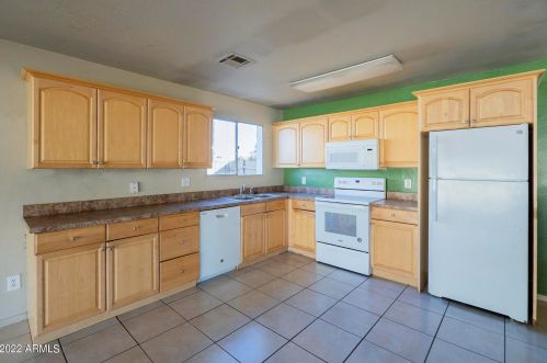 3232 Emile Zola Ave, Phoenix AZ  85032-6119 exterior