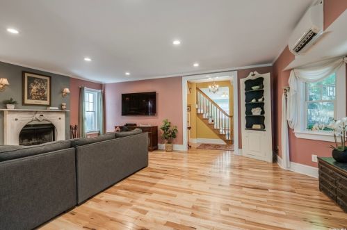 50 Lewis Ct, Huntington Station NY 11746-1113 exterior