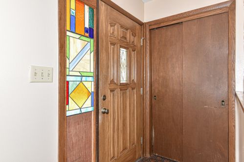 4917 Imperial Cir, Milwaukee, WI 53220-4626