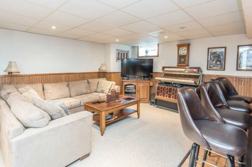 5030 20th St, Milwaukee WI 53233-2506 exterior