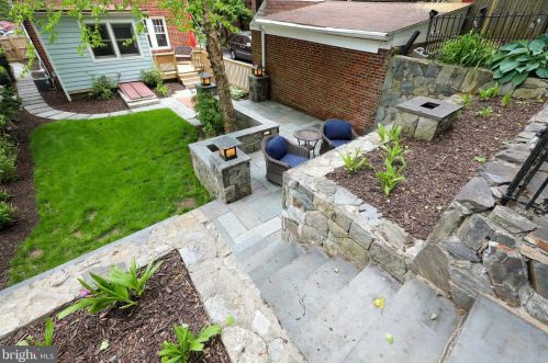 7426 Piney Branch Rd, Silver Spring MD 20901-4352 exterior