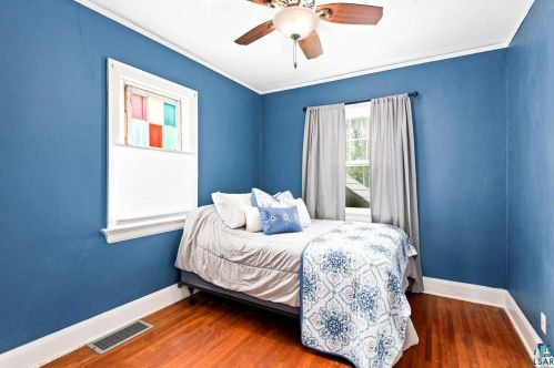 4425 Dodge St, Duluth MN 55804-1513 exterior