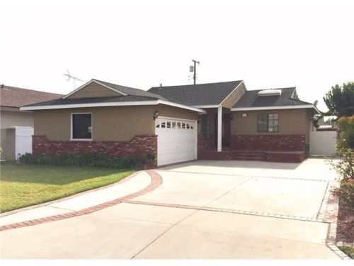 9522 Cloverwood St, Bellflower, CA 90706-3039