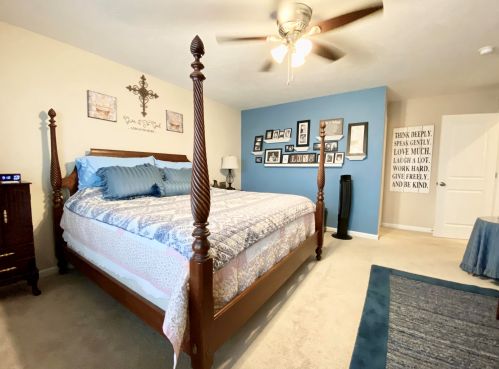 554 Oak Mdw Dr, Middlevle MI 49333-8478 exterior