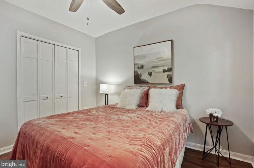 2216 Dearing St, Alexandria VA 22302-1804 exterior