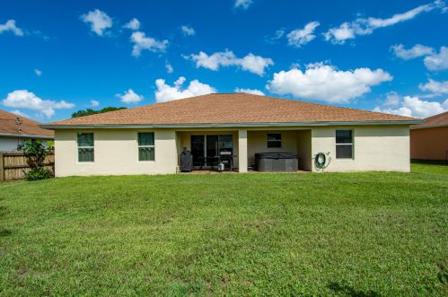 3634 Margela St, Fort Pierce FL 34953 exterior