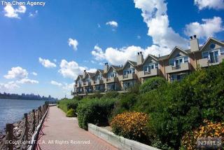 3 Grand Cove Way, Edgewater NJ  07020-7220 exterior