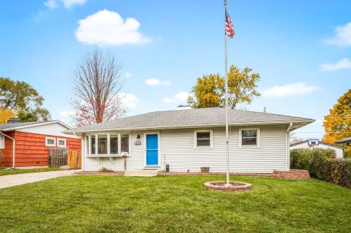 2018 Glen Flora Ave, Waukegan IL 60085-1304 exterior