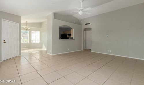 18611 43rd St, Phoenix AZ 85050-8805 exterior